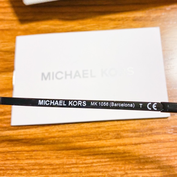 Michael Kors Barcelona Barcelona; MK1056 - Picture 9 of 10